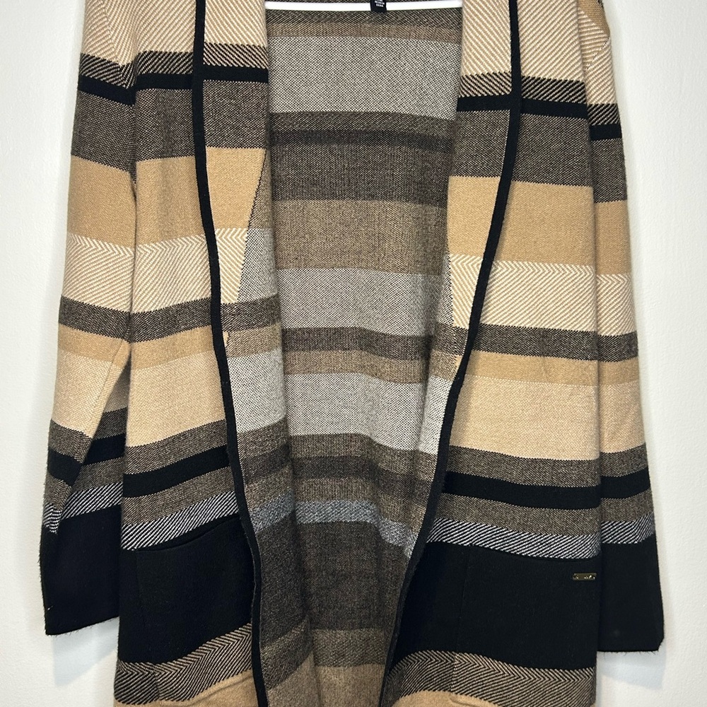 Jones New York Black and Tan Patterned Cardigan Size Small